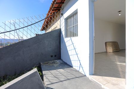 Casa para alugar com 130m², 2 quartos e 6 vagasQuintal