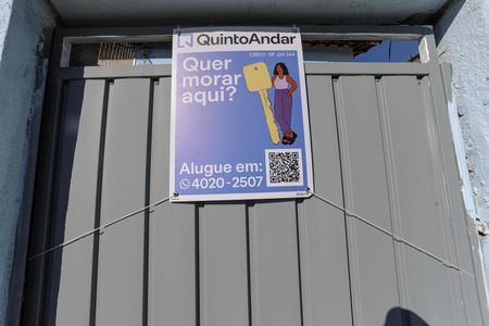 Casa para alugar com 130m², 2 quartos e 6 vagasPlaquinha