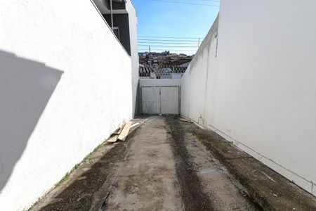 Casa para alugar com 130m², 2 quartos e 6 vagasCorredor de Serviço