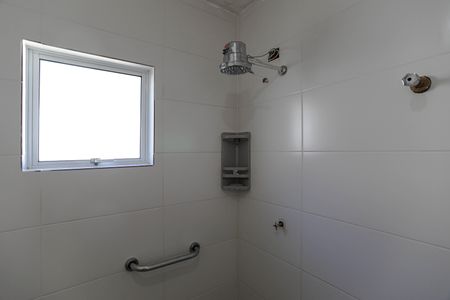 Casa para alugar com 130m², 2 quartos e 6 vagasBanheiro