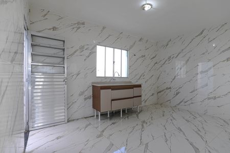 Casa para alugar com 130m², 2 quartos e 6 vagasCozinha
