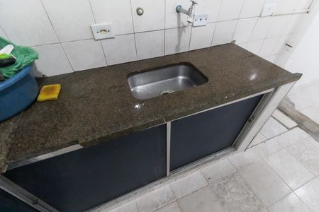 Casa para alugar com 1 quarto, 14m² em Conjunto Residencial José Bonifácio, São Paulo