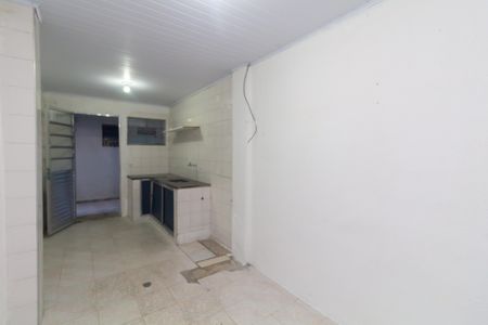 Sala/cozinha de casa para alugar com 1 quarto, 18m² em Conjunto Residencial José Bonifácio, São Paulo
