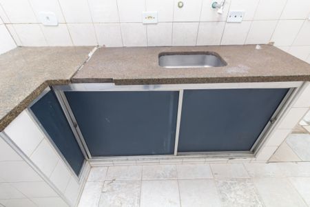 Sala/cozinha de casa para alugar com 1 quarto, 18m² em Conjunto Residencial José Bonifácio, São Paulo