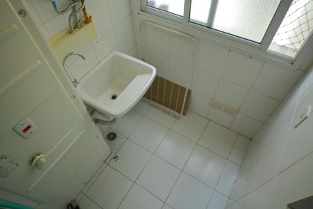 Apartamento à venda com 56m², 3 quartos e 1 vagaÁrea de Serviço