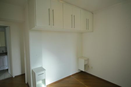 Apartamento à venda com 56m², 3 quartos e 1 vagaQuarto 2