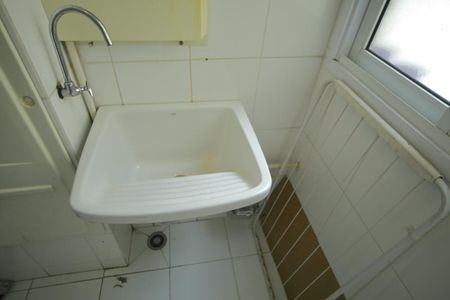 Apartamento à venda com 56m², 3 quartos e 1 vagaÁrea de Serviço