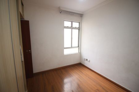 Quarto 1 de apartamento para alugar com 2 quartos, 62m² em Jardim Riacho das Pedras, Contagem