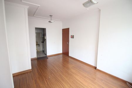 Sala de apartamento para alugar com 2 quartos, 62m² em Jardim Riacho das Pedras, Contagem