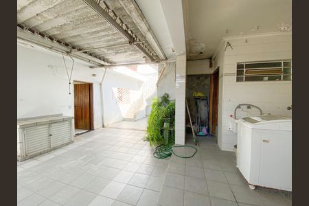 Casa para alugar com 280m², 3 quartos e 3 vagas Casa para alugar com 280m², 3 quartos e 3 vagasQuintal/Área de Serviço