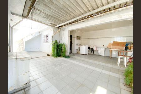 Casa para alugar com 280m², 3 quartos e 3 vagas Casa para alugar com 280m², 3 quartos e 3 vagasQuintal/Área de Serviço
