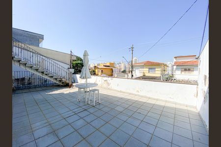 Casa para alugar com 280m², 3 quartos e 3 vagas Casa para alugar com 280m², 3 quartos e 3 vagasVaranda