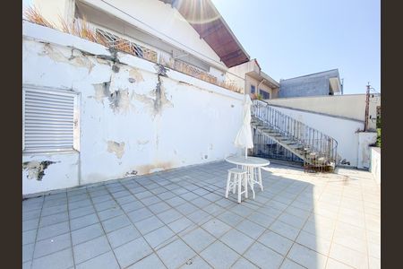 Casa para alugar com 280m², 3 quartos e 3 vagas Casa para alugar com 280m², 3 quartos e 3 vagasVaranda