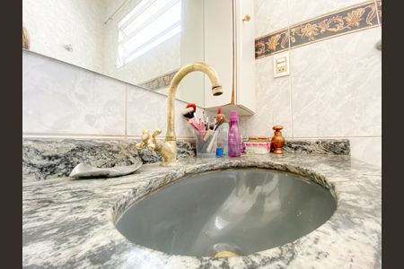 Casa para alugar com 280m², 3 quartos e 3 vagas Casa para alugar com 280m², 3 quartos e 3 vagasBanheiro Social