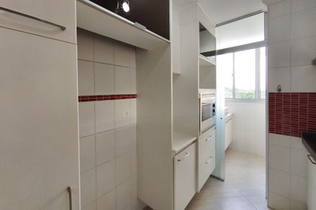 Apartamento para alugar com 75m², 2 quartos e 2 vagas Apartamento para alugar com 75m², 2 quartos e 2 vagasCozinha