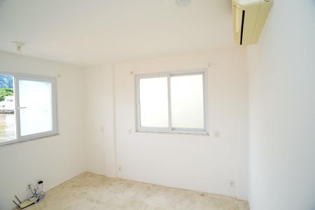 Casa de condomínio à venda com 400m², 6 quartos e 2 vagas Casa de condomínio à venda com 400m², 6 quartos e 2 vagasSuíte Principal