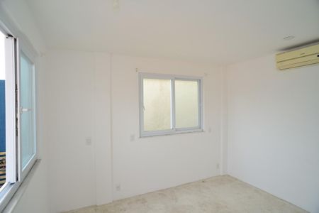 Casa de condomínio à venda com 400m², 6 quartos e 2 vagas Casa de condomínio à venda com 400m², 6 quartos e 2 vagasSuíte Principal