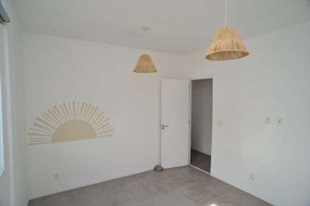 Casa de condomínio à venda com 400m², 6 quartos e 2 vagas Casa de condomínio à venda com 400m², 6 quartos e 2 vagasSuíte 2º Piso