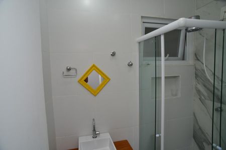 Casa de condomínio à venda com 400m², 6 quartos e 2 vagas Casa de condomínio à venda com 400m², 6 quartos e 2 vagasBanheiro Social
