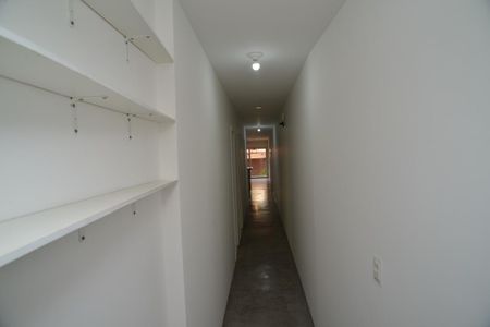 Casa de condomínio à venda com 400m², 6 quartos e 2 vagas Casa de condomínio à venda com 400m², 6 quartos e 2 vagasCorredor