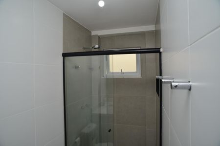 Casa de condomínio à venda com 400m², 6 quartos e 2 vagas Casa de condomínio à venda com 400m², 6 quartos e 2 vagasBanheiro Suíte