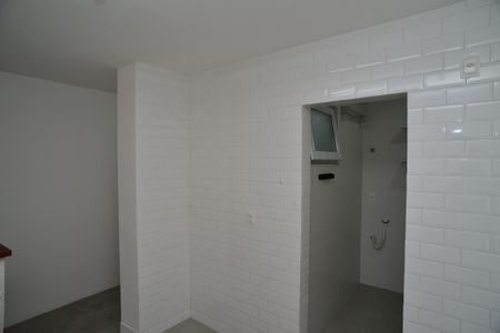 Casa de condomínio à venda com 400m², 6 quartos e 2 vagas Casa de condomínio à venda com 400m², 6 quartos e 2 vagasCozinha