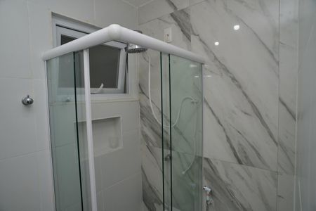 Casa de condomínio à venda com 400m², 6 quartos e 2 vagas Casa de condomínio à venda com 400m², 6 quartos e 2 vagasBanheiro Social
