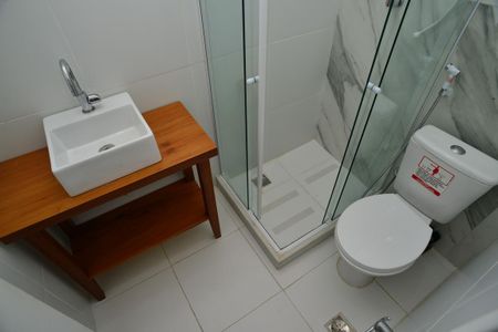 Casa de condomínio à venda com 400m², 6 quartos e 2 vagas Casa de condomínio à venda com 400m², 6 quartos e 2 vagasBanheiro Social