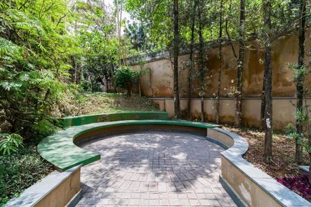 Apartamento à venda com 222m², 3 quartos e 3 vagas Apartamento à venda com 222m², 3 quartos e 3 vagasÁrea externa