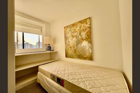 Apartamento à venda com 222m², 3 quartos e 3 vagas Apartamento à venda com 222m², 3 quartos e 3 vagasQuarto 2