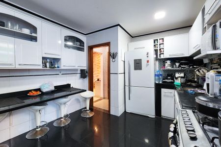 Casa à venda com 217m², 3 quartos e 1 vagaCozinha 