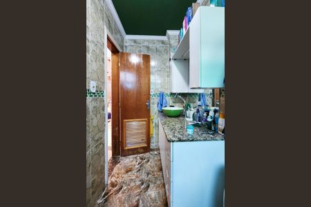 Casa à venda com 217m², 3 quartos e 1 vagaBanheiro Social 2