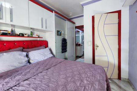 Casa à venda com 217m², 3 quartos e 1 vagaSuíte 