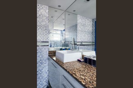 Casa à venda com 217m², 3 quartos e 1 vagaBanheiro Social 1
