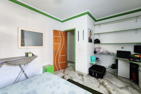 Casa à venda com 217m², 3 quartos e 1 vagaQuarto 2