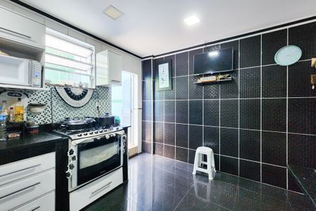 Casa à venda com 217m², 3 quartos e 1 vagaCozinha 