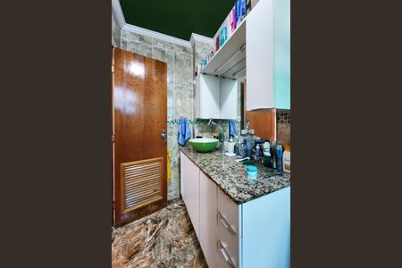 Casa à venda com 217m², 3 quartos e 1 vagaBanheiro Social 2