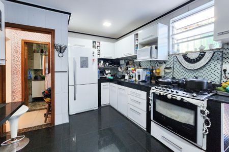 Casa à venda com 217m², 3 quartos e 1 vagaCozinha 