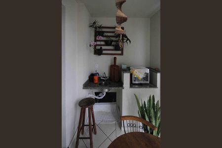 Apartamento à venda com 77m², 3 quartos e 2 vagas