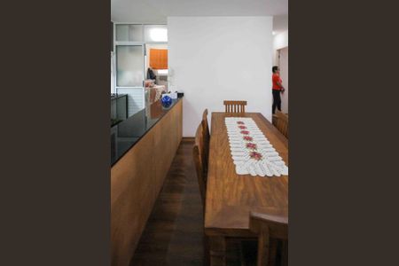 Apartamento à venda com 77m², 3 quartos e 2 vagas