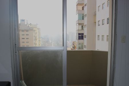 Apartamento para alugar com 35m², 1 quarto e 1 vagaVaranda