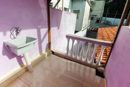 Casa para alugar com 38m², 1 quarto e 1 vagaÁrea de Serviço
