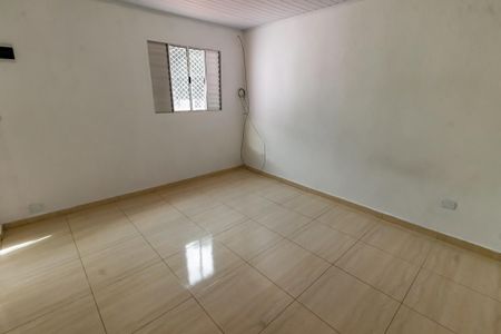 Casa para alugar com 38m², 1 quarto e 1 vagaQuarto