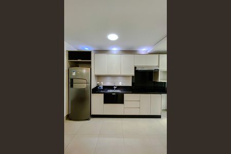 Apartamento para alugar com 77m², 2 quartos e 2 vagas Apartamento para alugar com 77m², 2 quartos e 2 vagasCozinha