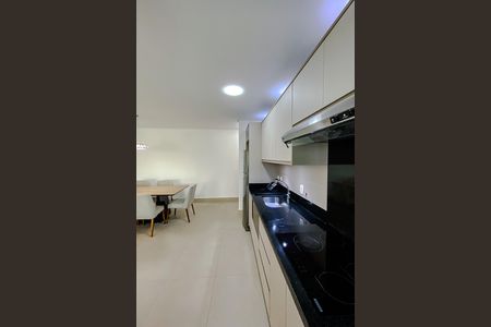 Apartamento para alugar com 77m², 2 quartos e 2 vagas Apartamento para alugar com 77m², 2 quartos e 2 vagasCozinha
