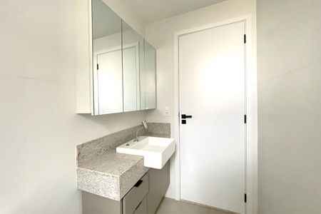Apartamento à venda com 73m², 3 quartos e 2 vagasBanheiro da Suíte 1