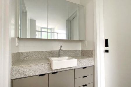Apartamento à venda com 73m², 3 quartos e 2 vagasBanheiro das Semi Suites