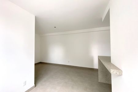 Sala de apartamento à venda com 3 quartos, 73m² em Santa Efigênia, Belo Horizonte