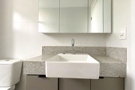 Banheiro da Suíte 1 de apartamento à venda com 3 quartos, 73m² em Santa Efigênia, Belo Horizonte