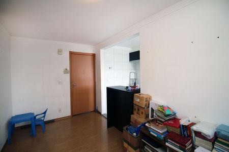 Sala de apartamento para alugar com 2 quartos, 22m² em Colégio, Rio de Janeiro
